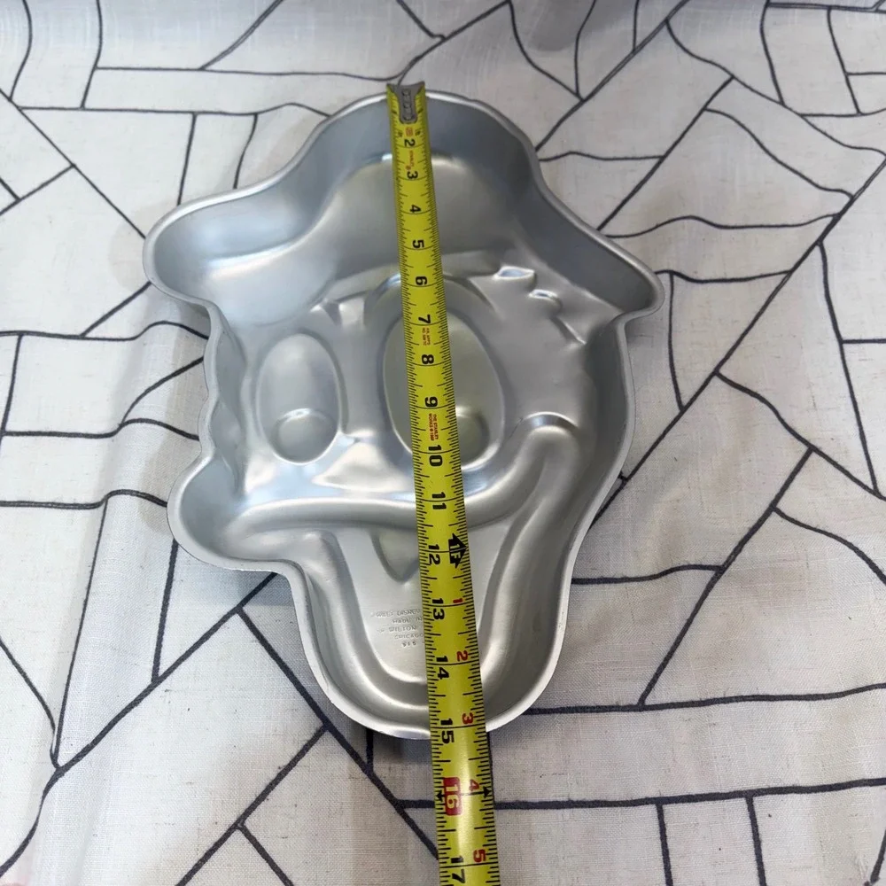 Wilton Donald Duck Cake Pan 13.5x11 Silver Aluminum Vintage Disney‎ 515-507
